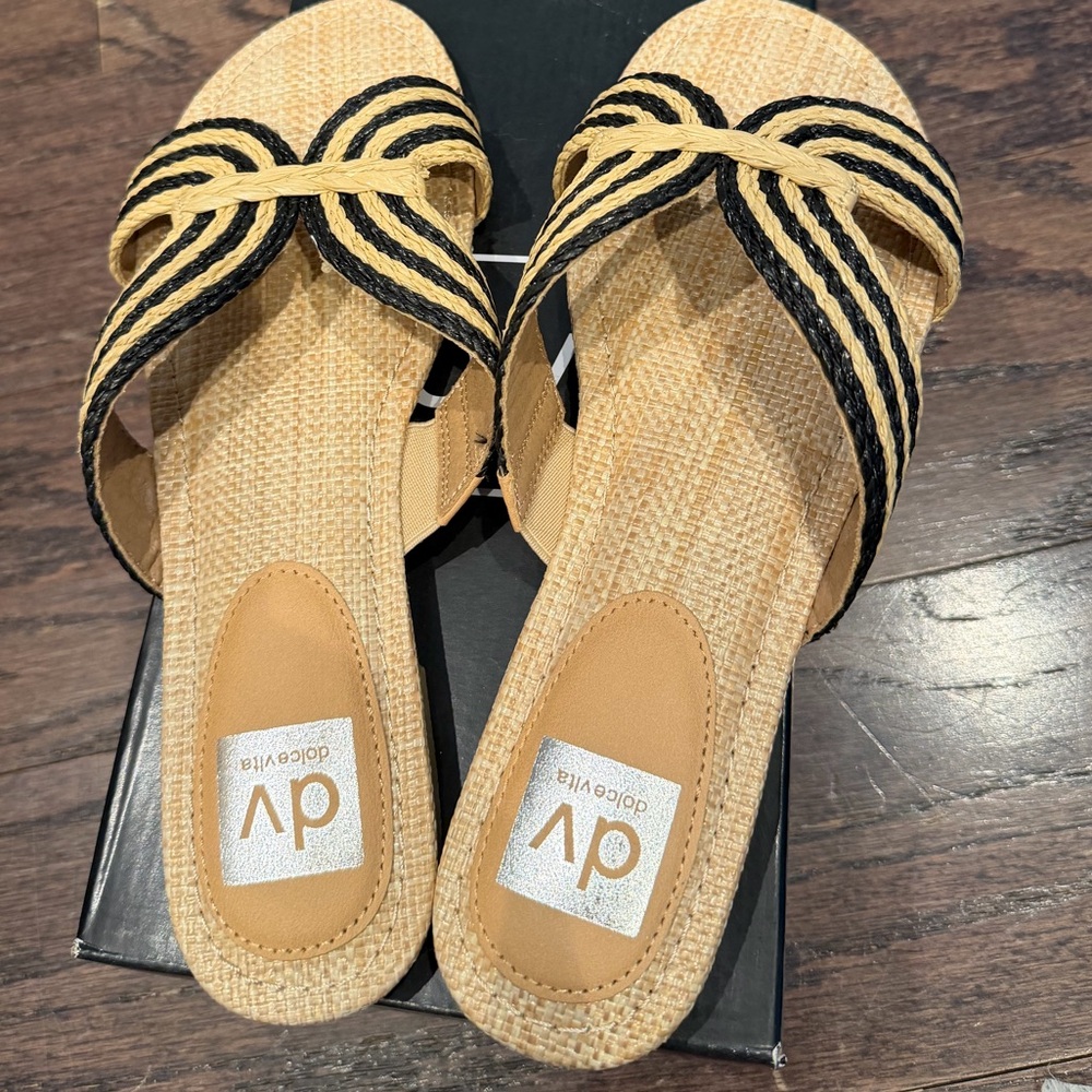 Dolce Vita Tan and Black Braided Slide Sandal - Geeya, size 9